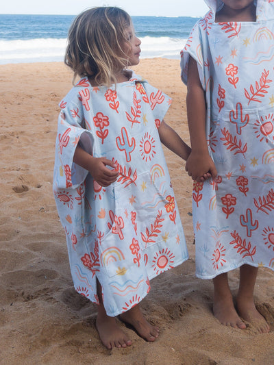 Fun kids beach towel - Colourful Desert